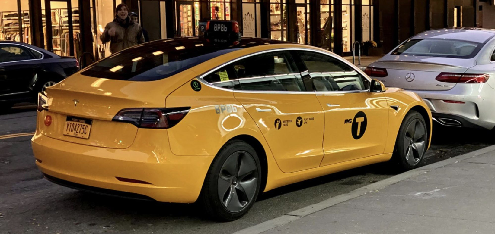 Tesla-Model-3-Yellow-cab-official-taxi-hero.jpg