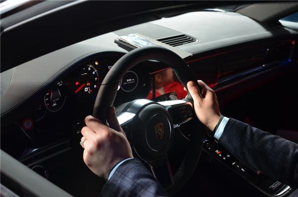 全新保时捷Panamera 精致奢华上市