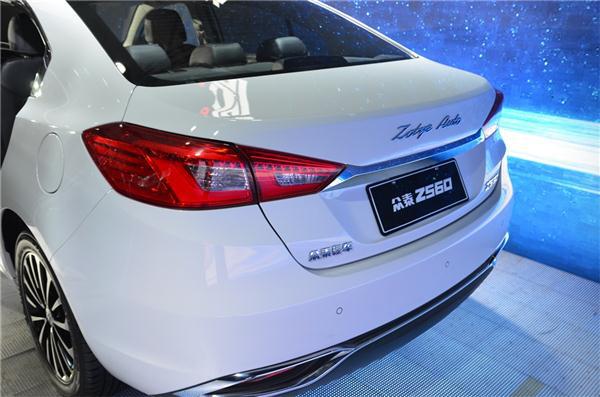 7.58~11.48 万 众泰Z560踢场入门中级车