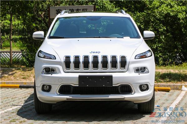 升级再进化，2017款全新Jeep自由光到店实拍
