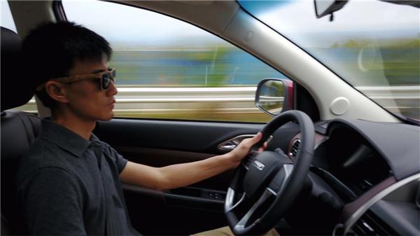 产品初具家族化风格，试驾比速7座SUV T5