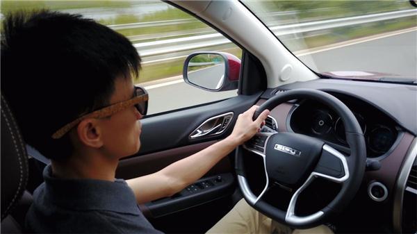 产品初具家族化风格，试驾比速7座SUV T5
