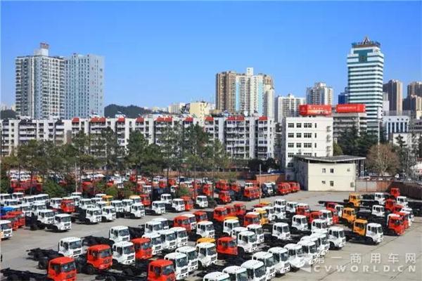 东风商用车6月份销售中重卡15366辆