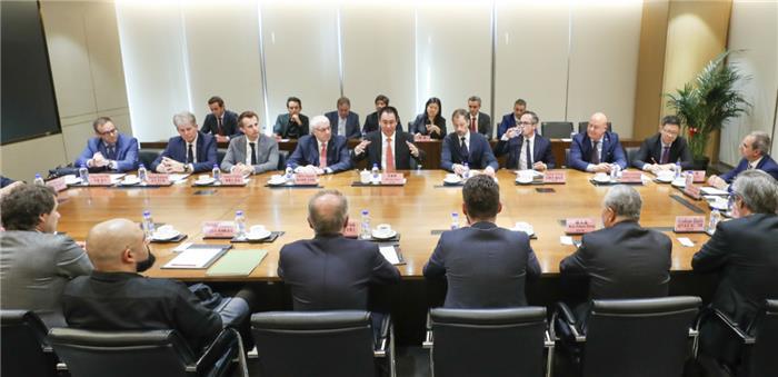 恒大造车术:跨界到颠覆 恒大造车术:跨界到颠覆