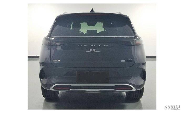 15093027dd5e91d7102251.jpg 004.jpg