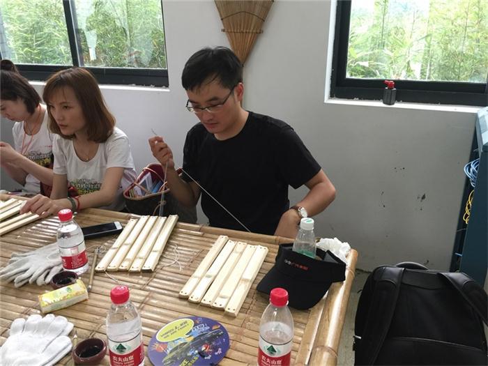 文能针织 武能刷墙 这么好的男青年只能开着致享找