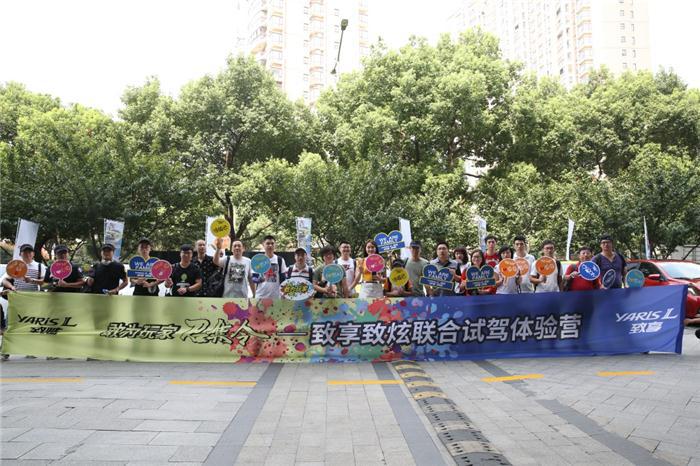 文能针织 武能刷墙 这么好的男青年只能开着致享找