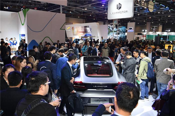量产车发布 零跑纯电动车2019年上市