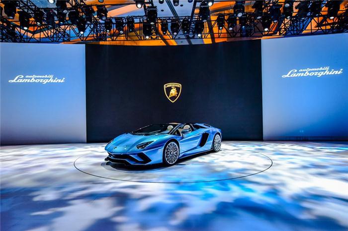兰博基尼Aventador S敞篷版震撼亮相