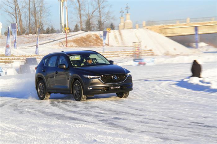 凛冬起舞 冰雪试驾全新马自达CX-5