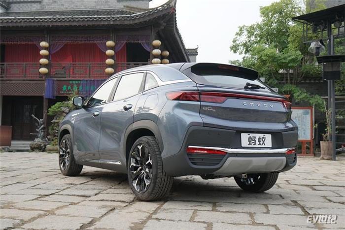 这台新车有点料实拍奇瑞新能源蚂蚁 这台新车有点料实拍奇瑞新能源蚂蚁