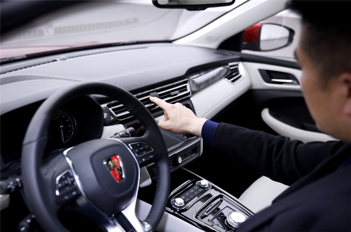 电动瓦罐,荣威Ei5，上汽集团