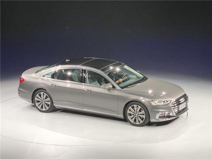 L3级自动驾驶潜能加持 全新奥迪A8L 93.78万起售
