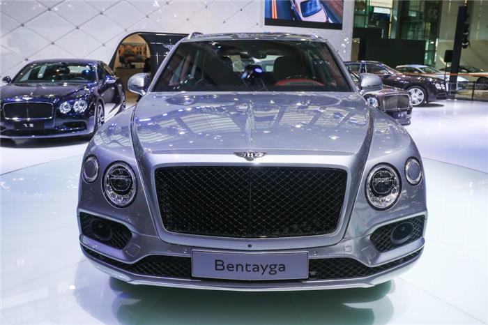 03-宾利添越Bentayga V8-外观1.jpg