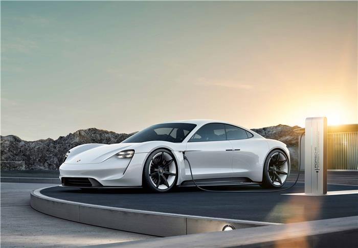 以 Taycan 之名  Mission E 正式纳入保时捷量产车系