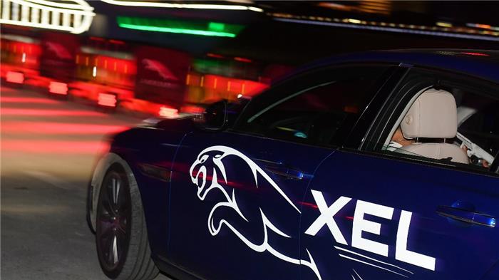 与“豹”共舞：捷豹XEL“猎夜”黄浦江畔