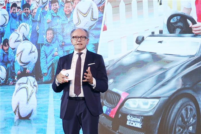 为“足球之梦”铺路，“BMW童悦之家”启动快乐足球夏令营项目