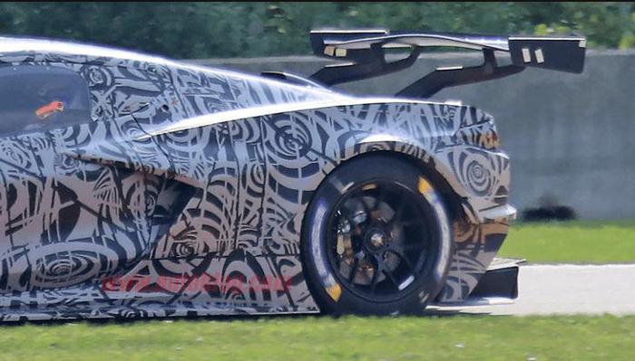 中置发动机版雪佛兰Corvette C8.R赛车曝光 扰流板及车身设计独到