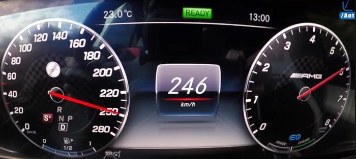 梅赛德斯-AMG E53 Coupe车型评测 百公里加速仅需4.4秒