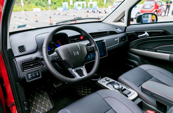 赛道小钢炮，众泰E200 Pro试驾体验