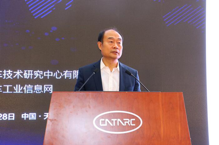 中汽协师建华：2019年汽车市场预计仍会低速运行