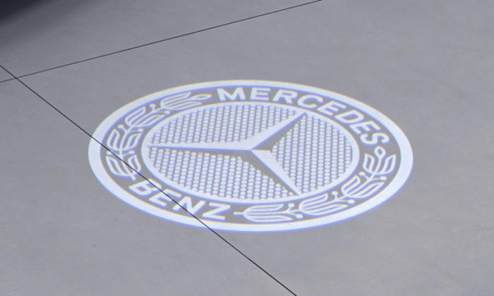 Mercedes logo 900x540 2.jpg