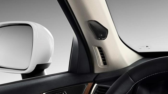 volvo_driver_cam_3.jpg