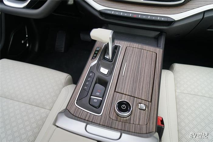 这台新车有点料实拍奇瑞新能源蚂蚁 这台新车有点料实拍奇瑞新能源蚂蚁