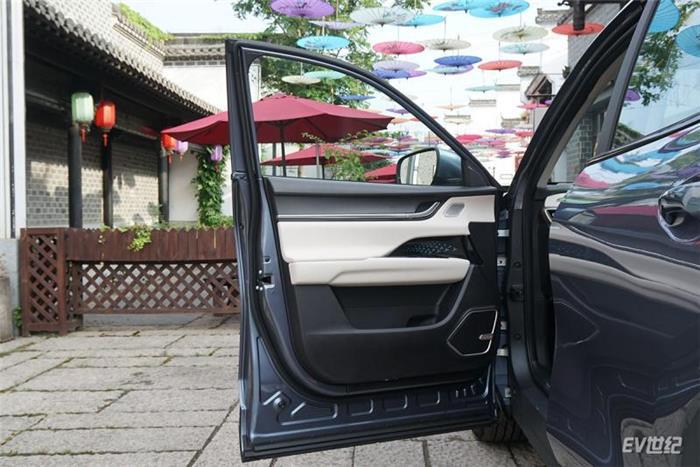 这台新车有点料实拍奇瑞新能源蚂蚁 这台新车有点料实拍奇瑞新能源蚂蚁