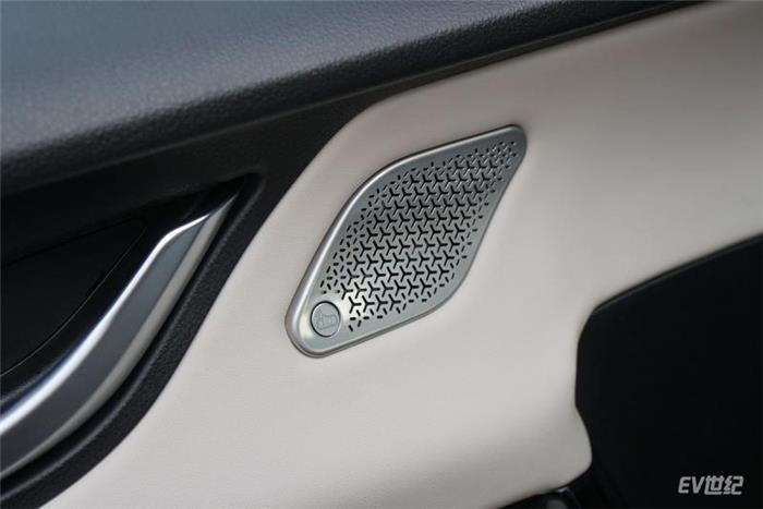 这台新车有点料实拍奇瑞新能源蚂蚁 这台新车有点料实拍奇瑞新能源蚂蚁