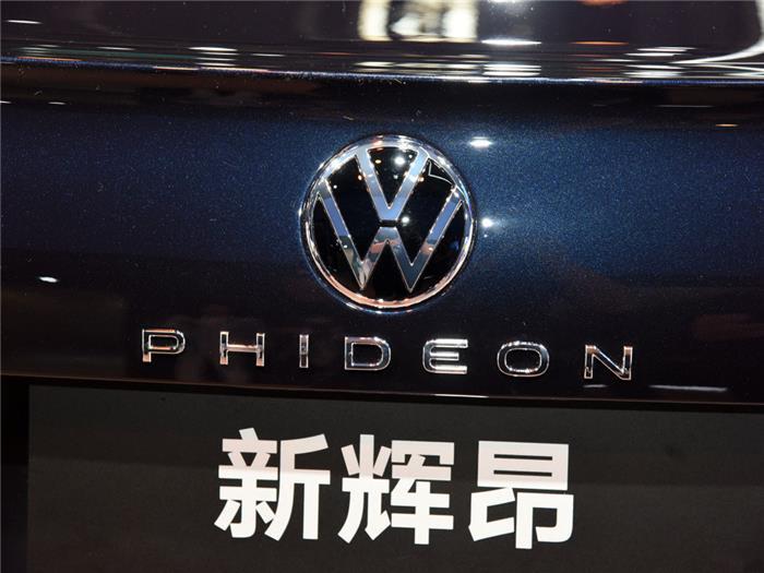 车长超5米,与奥迪A6L同平台打造,大众这款带字母车为啥不好卖?