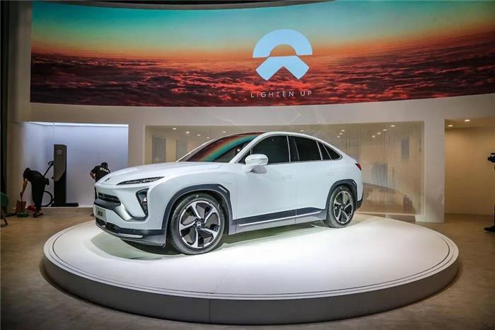 从来没有天降馅饼，2021年新能源汽车市场变成&ldquo;突围赛&rdquo;