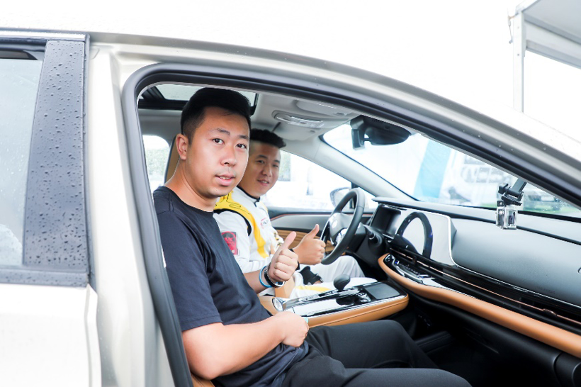 广汽新能源智能出行体验营上海站开幕