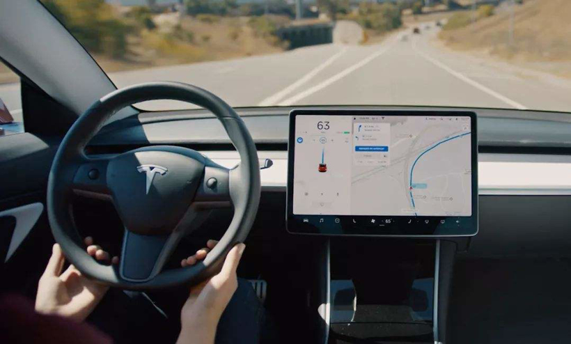 特斯拉Autopilot再调价，粉丝一直在为马斯克情怀“填坑“？