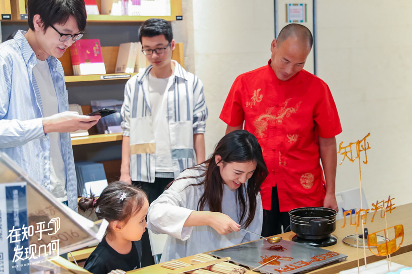 为梦想践行，几何汽车联手知乎与众多车友共话“逐梦之旅”