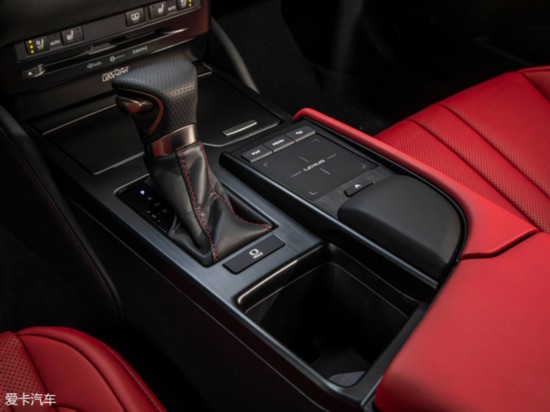 雷克萨斯全新ES内饰