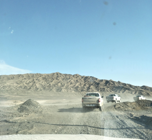 长安全新皮卡路试谍照