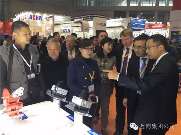 万向AEB