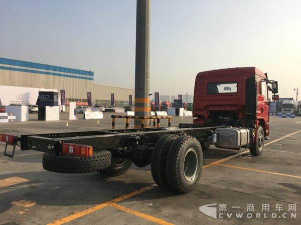 陕汽商务大会：多款中卡和重卡新品曝光