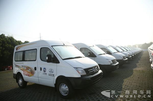 控股红岩 跃进并入大通 上汽曝出重磅新闻！