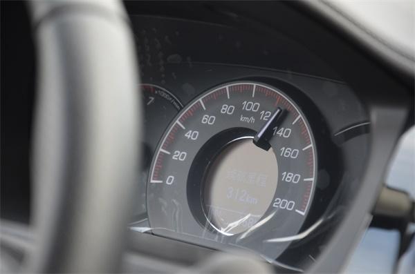 事实证明，MPV可能真的不适合飙车