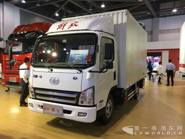 首个中国品牌日 看商用车企如何炫技快递物流博览会