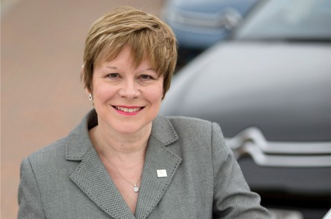 ，东风人事变动,神龙汽车销量，雪铁龙CEO