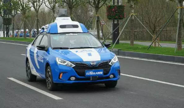 BAT造车,百度自动驾驶，阿里斑马，腾讯造车