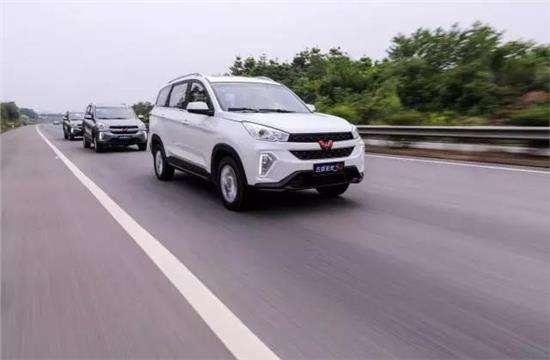五菱宏光S3,五菱首款SUV，宏光S3价格