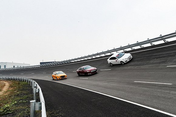 福特汽车罗冠宏