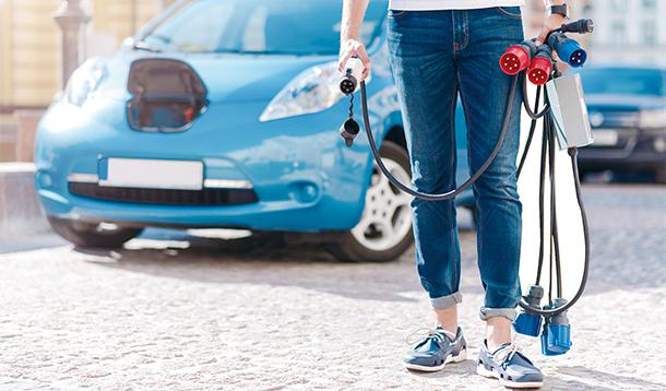 新能源汽車行業調控趨緊 車企積極備戰2020