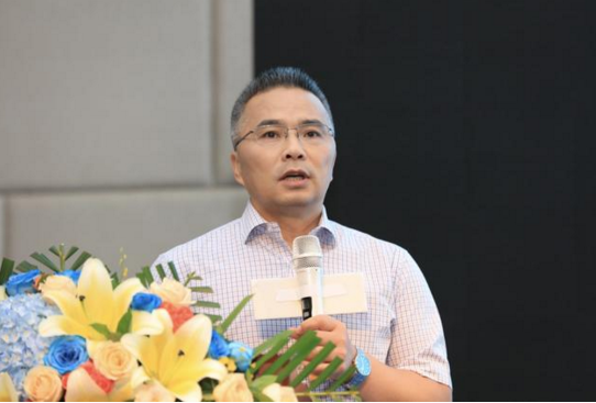 首届中国无人驾驶产业化峰会暨中国无人驾驶赛车大奖赛赛车平台发布仪式圆满落幕