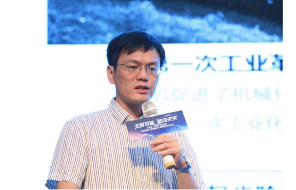 首届中国无人驾驶产业化峰会暨中国无人驾驶赛车大奖赛赛车平台发布仪式圆满落幕