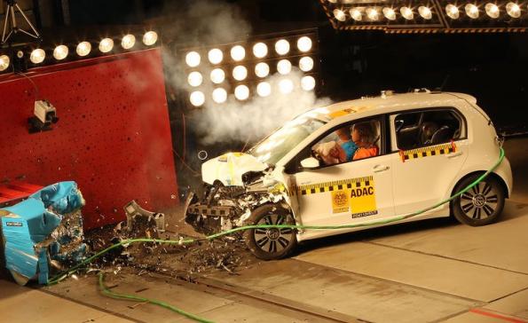 auto-vw-crashtest.jpg